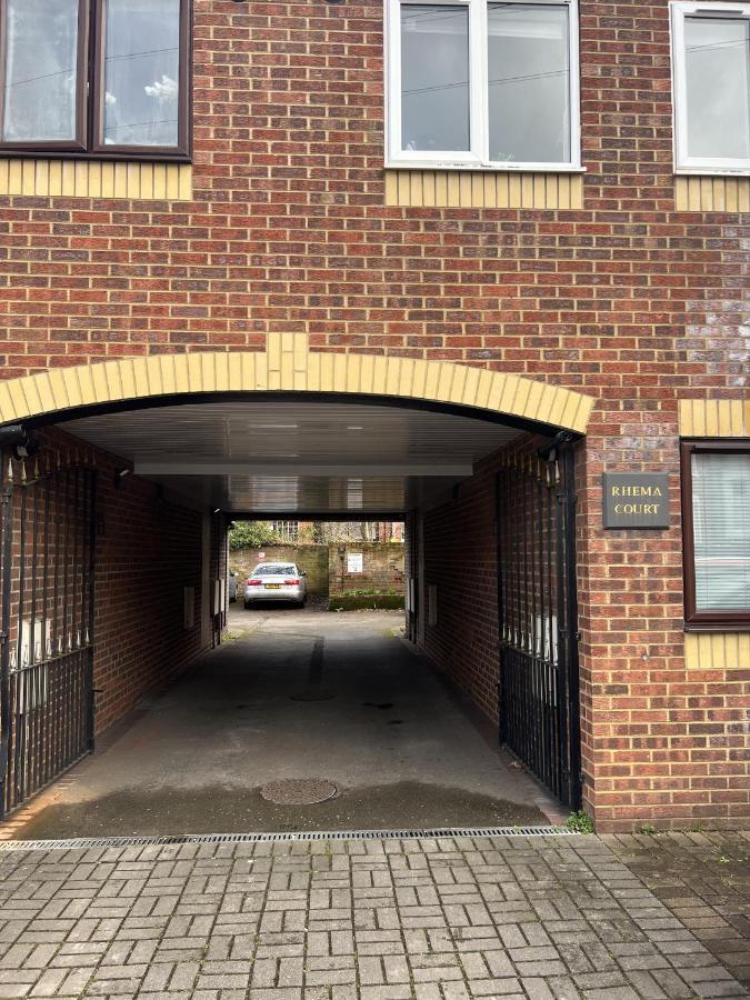 Franklin Suite - Reading City Centre - Free Parking - Close To Station Exterior photo